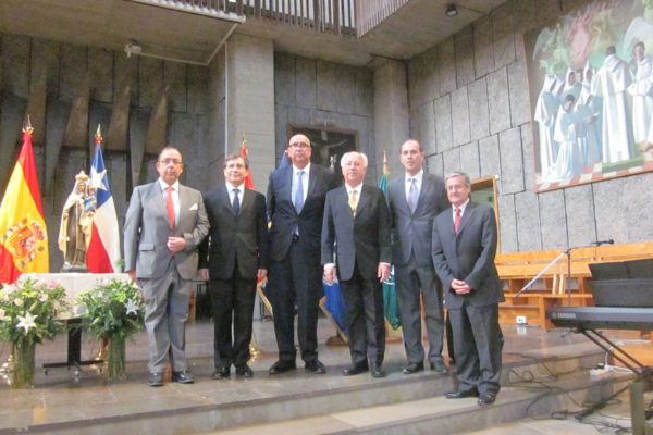 Embajador y Personal Diplomático de la Embajada en Madrid.